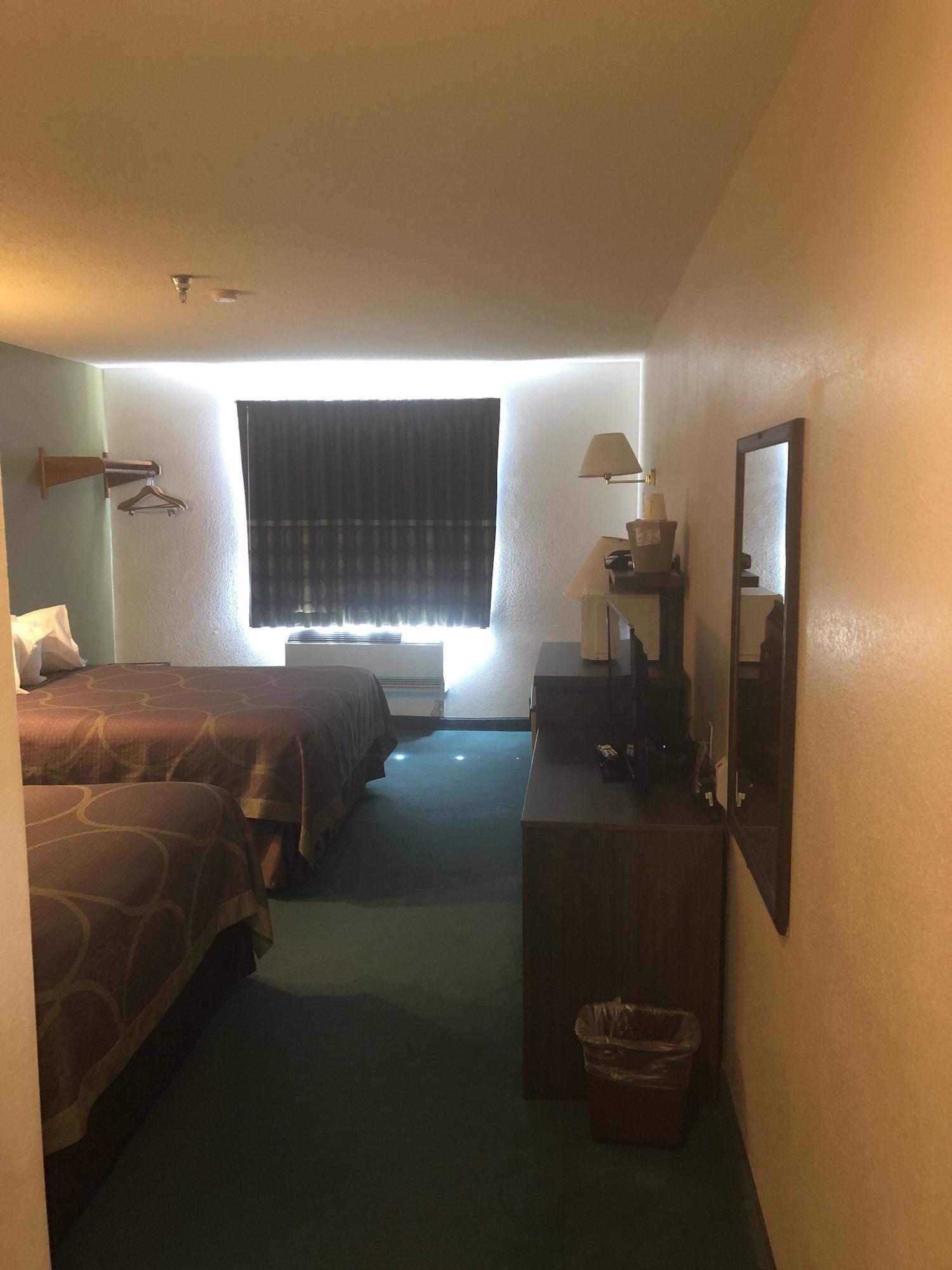 Super 8 By Wyndham Florence Co Zewnętrze zdjęcie