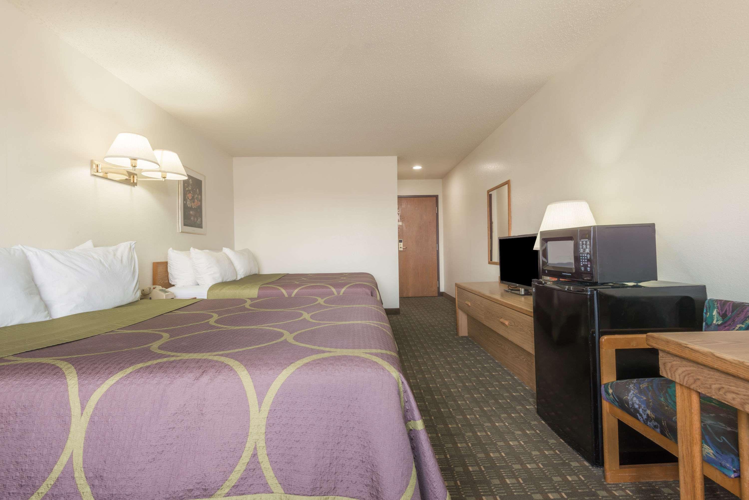 Super 8 By Wyndham Florence Co Zewnętrze zdjęcie