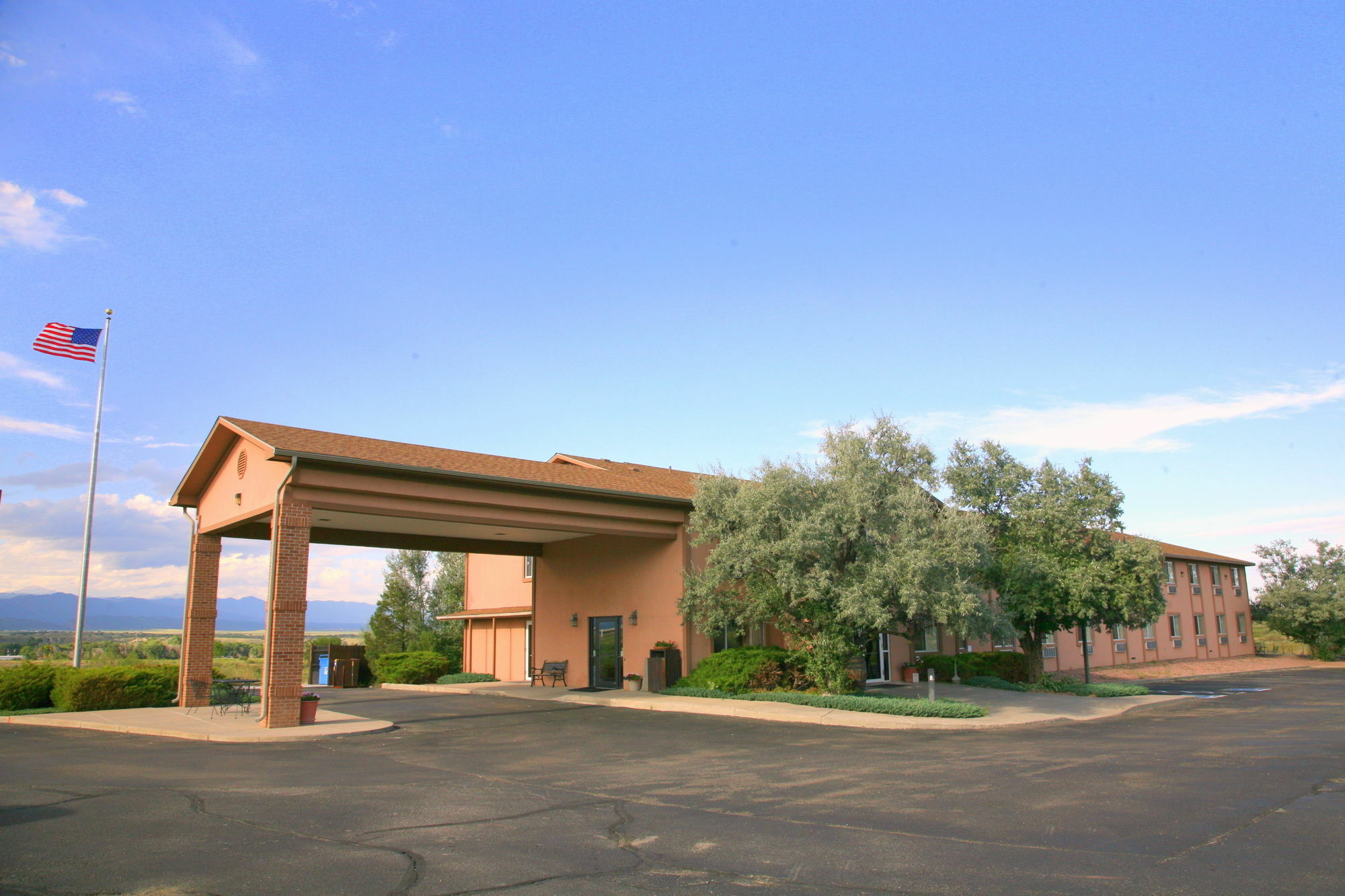 Super 8 By Wyndham Florence Co Zewnętrze zdjęcie